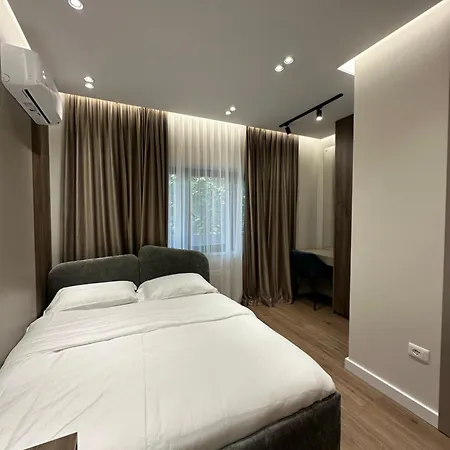 Lux Tirana